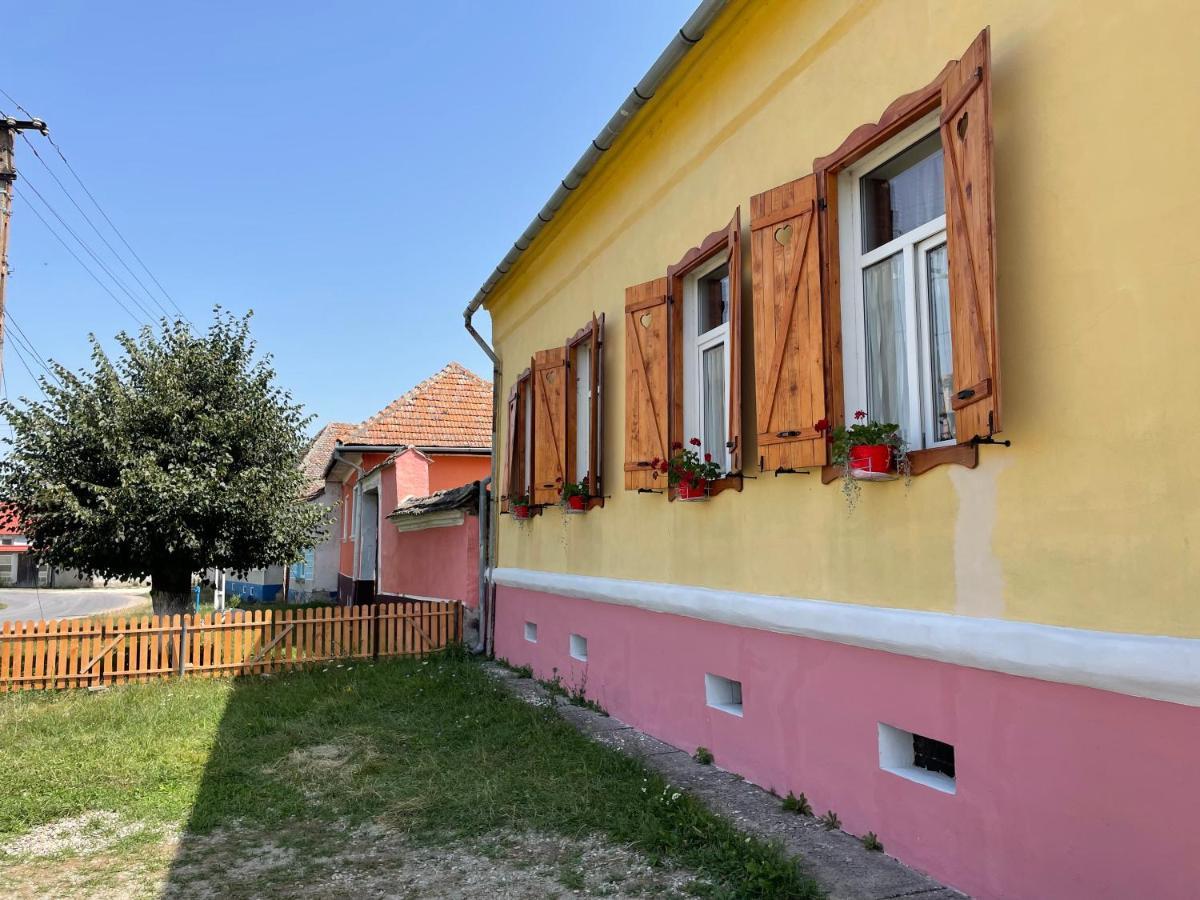 Chalet Giuel Hotel Barcut Exterior photo