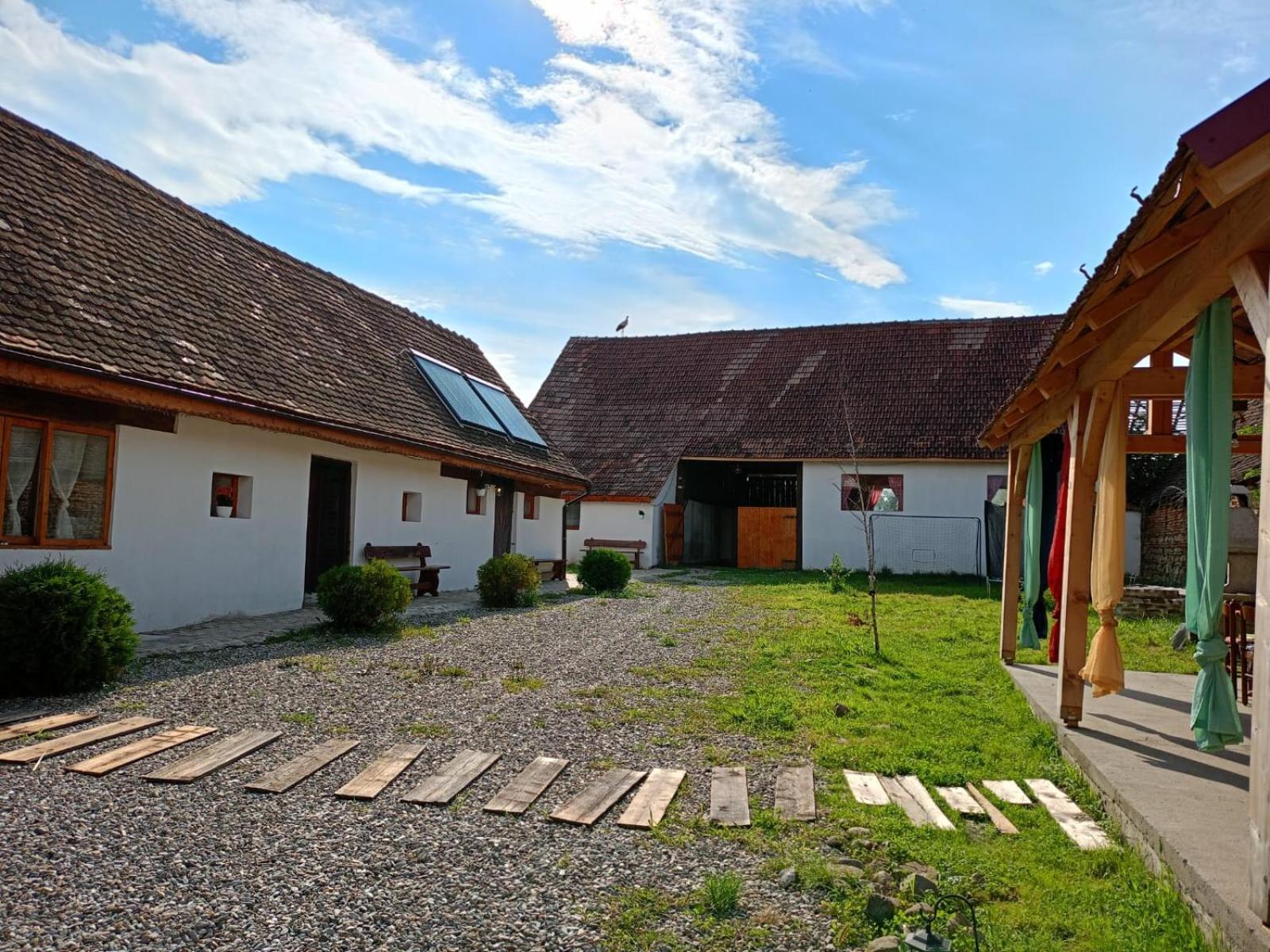 Chalet Giuel Hotel Barcut Exterior photo